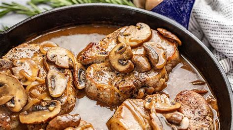 Thick pork chops require a cooking time of about 12 minutes. Easy Smothered Pork Chops
