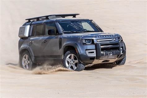 2020 Land Rover Defender First Drive Review Off Road Wonder Carbuzz
