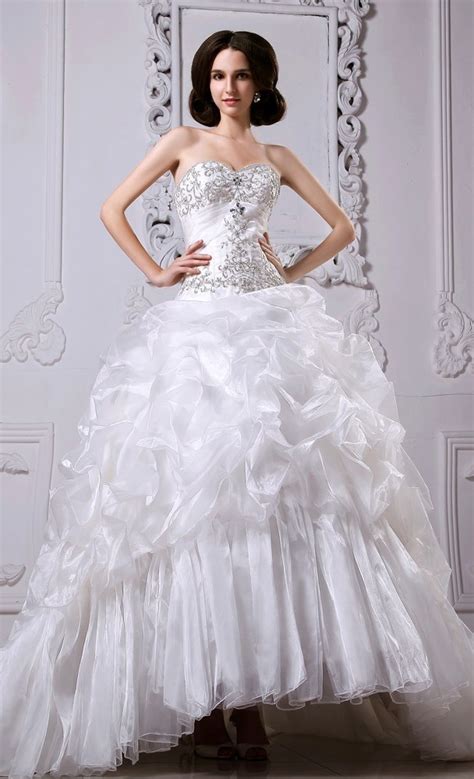 Get the best deals on puffy wedding dress and save up to 70% off at poshmark now! 20 Puffy Wedding Dresses Ideas - Wohh Wedding