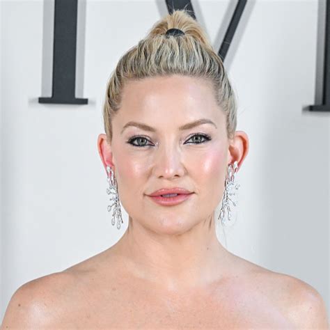 Kate Hudson Reveals How Mom Goldie Hawn Embarrassed Brother Oliver