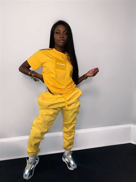 Baddie Instagram Yellow Outfits Vlrengbr