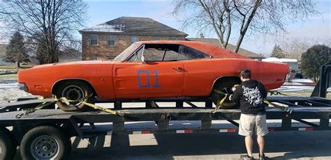 1969 Dodge Charger Rt Photo 2 Barn Finds