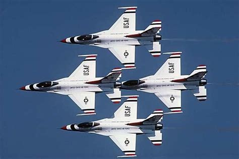 Us Air Force Thunderbirds In The Diamond Formation Military Jets