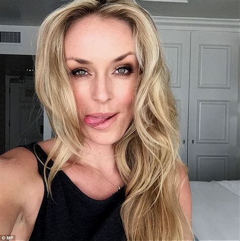 Lindsey Vonn Urges Women To Love Themselves In Interview After Tiger