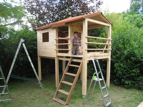 Grâce à nos plans de construction apprenez à construire une cabane originale et solide pour votre enfant.plans en pdf à télécharger. Cabane en palette facile - Mailleraye.fr jardin