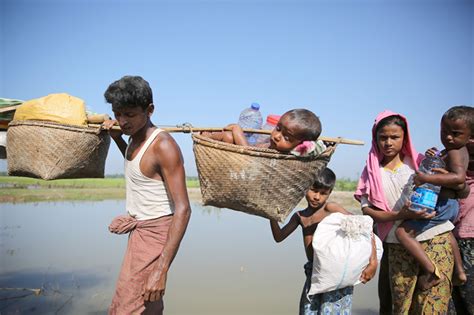 Thousands Of Rohingyas Cross Into Bangladesh Overnight Child