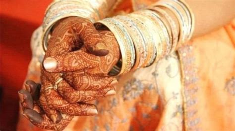 خواتین کے لیے دوسری شادی بہتر یا تنہا زندگی گزارنے کا راستہ Bbc News اردو