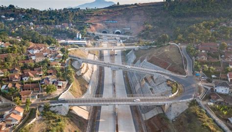 Mengenal Cisumdawu Tol Pertama Di Indonesia Yang Memiliki Terowongan
