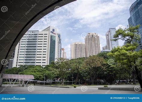 Ayala Triangle Gardens In Manila Editorial Stock Photo Image Of Park