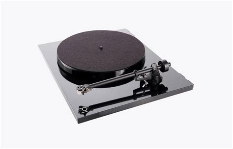 Rega P1 Matt Nero Opp Bianco Disponibile Da Pieve Hifi