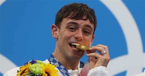 britain s tom daley tells lgbtq youth you are not alone after taking gold at tokyo olympics
