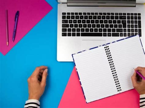 11 Contoh Teks Deskripsi Singkat (Lengkap Berbagai Thema)