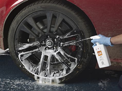 Jay leno's garage wheel cleaner. Maintain that New Car Shine with these DIY Car Wash Tips - WHEELS.ca