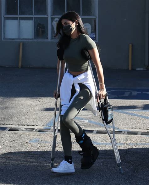 Nicole Williams Seen On Crutches Leaving A Physical Therapy Clinic In West Hollywood Gotceleb