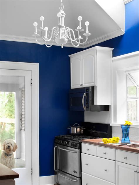 Paint Colors For Small Kitchens Pictures And Ideas From Hgtv Hgtv