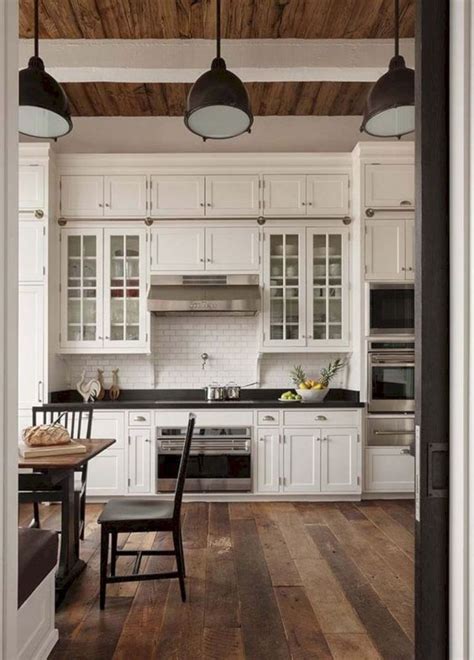 40 Inspiring Rustic Farmhouse Kitchen Cabinets Remodel Ideas