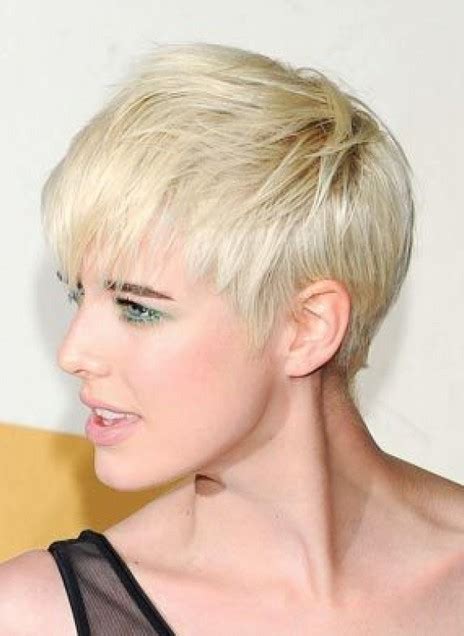 Having thin, flat hair can be a pain. 15+ Chic Short Hairstyles for Thin Hair You Should Not ...