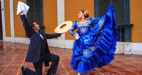 La Marinera Uno De Los Bailes Tradicionales Del Norte Del Perú
