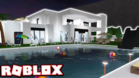 My Modern Mansion Is Finally Complete Roblox Bloxburg From Zilgons My