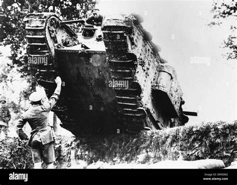 Tanks Im Ersten Weltkrieg I Fotos Und Bildmaterial In Hoher Auflösung Alamy