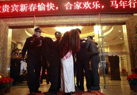 china s 2014 crackdown on dongguan s sex trade cnn