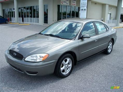 2004 Spruce Green Metallic Ford Taurus Ses Sedan 9333444 Gtcarlot