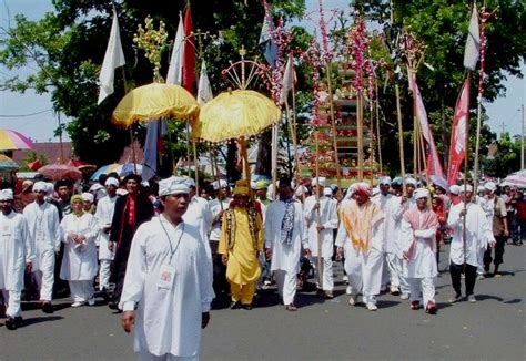 Memahami Sejarah Tradisi Serta Budaya Islam Di Nusantara Portal Ilmu