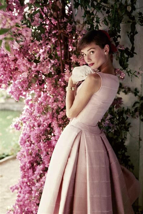 Audrey Hepburnglamourdec 1955 © Norman Parkinson Archiveiconic