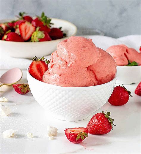 No Churn Strawberry Ice Cream Recipe Vintage Kitchen Notes