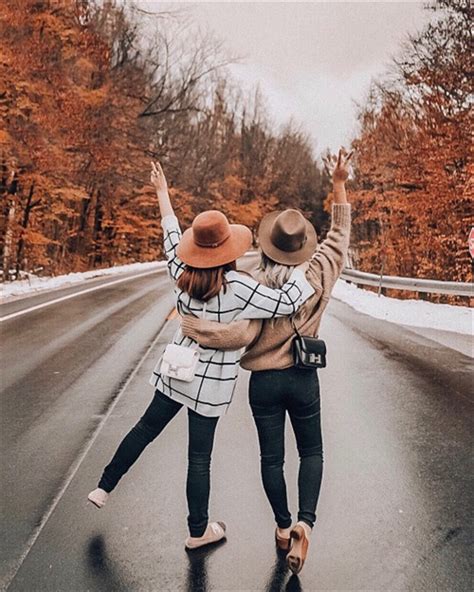 26 Fun And Creative Best Friend Photoshoot Ideas Fancy Ideas About