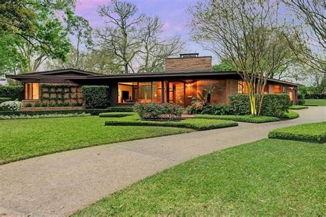 This Home Was Designed By Prolific Houston Architects Lucian T Hood