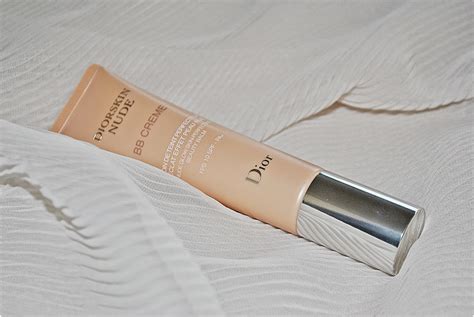 PIĘKNIE JEST ŻYĆ DIOR DIORSKIN NUDE BB CREME