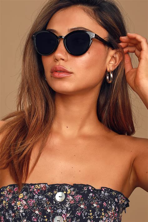Cute Black Sunglasses Classic Sunnies Round Sunglasses Lulus