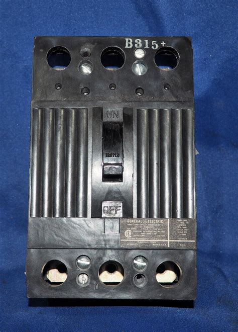 Ge General Electric 3 Phase 225 Amp 3 Pole 240 Volt Circuit Breaker W