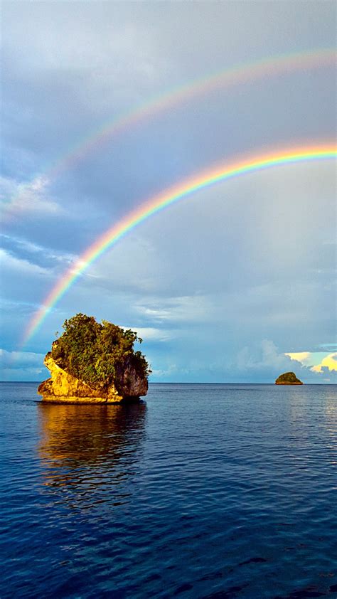 Papua new guinea is followed, in order, by east timor, indonesia, new caledonia, philippines, brunei then new zealand.australia is an island continent, it's nearest neighbors are new zealand, papua new guinea and indonesia. Double rainbow at Misool island, West Papua, New Guinea ...