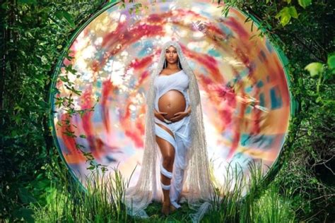 See Nicki Minajs Stunning Rainbow Pregnancy Pics