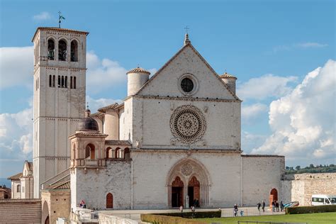 Basilica Di San Francesco Dassisi