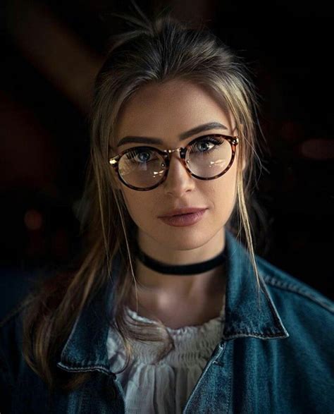 Pin By Briana On Glasses Fashion Eye Glasses Girls With Glasses Eyeglasses For Women