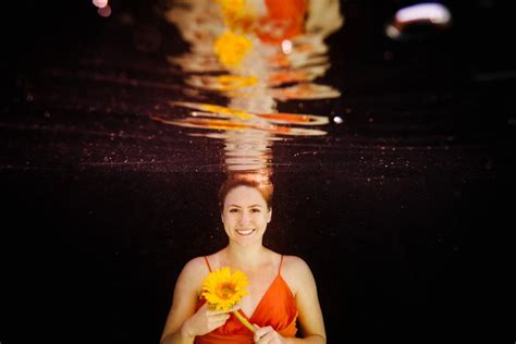 Unique Underwater Senior Portraits Isabel Alyssa Campbell Photography
