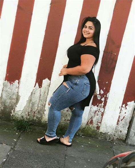 Pin De Nabila A Em Tight Jeans Addicted Moda Intima Modelos Gordinhas