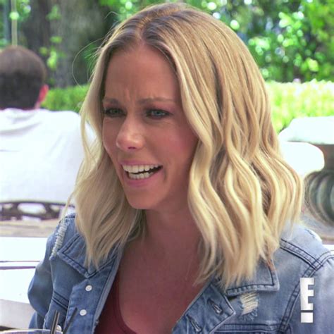 Kendra Wilkinson Baskett Bonds With The Hollywood And Football Wives In