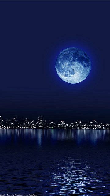 Blue Moon Over Manhattan Picture Perfect Wunderschöner Mond Gute