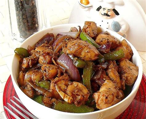 Ok, i probably should have posted this throwback recipe on a thursday. Indo-Chinese Pepper Chicken