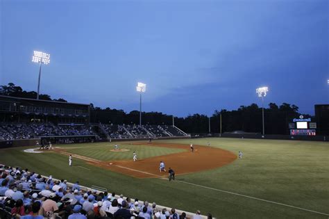 Unc Baseball Drops Mid Week Game At No 8 Coastal Carolina
