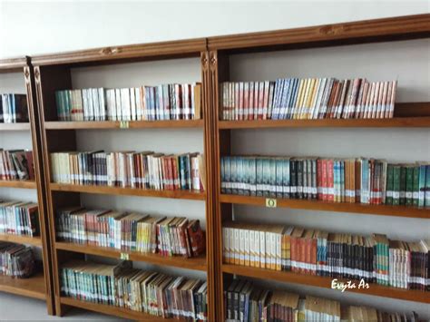 Cara menamai rak buku perpustakaan : Asyiknya Menjadi Anggota Perpustakaan Daerah Sumatera ...