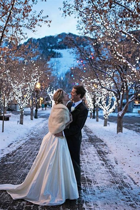 Gorgeous Winter Weddings Christmastime Snowy Winter Weddings