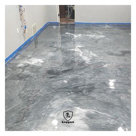 Metallic epoxy is able to mimic the effects of waves, lava flowing and even look like a. Check out what Danny from Ohio did using our Metallic Epoxy Floor Kit! He used a silver base ...