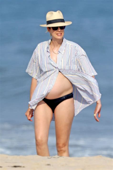 Agyness Deyn Is Spotted In A Bikini On The Beach In The Hamptons Photos Pinayflixx Mega Leaks