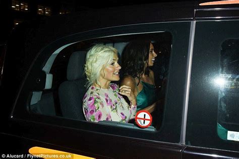 Holly Willoughby Looks Worse For Wear After Glamour Awards Holly Willoughby Willoughby Tv