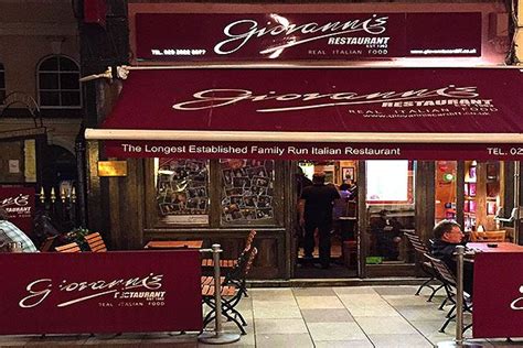 Giovannis Restaurant On The Hayes Italian Restaurant Things To Do